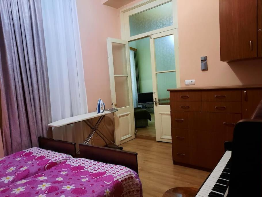 Nataly Apartament-Old Tbilisi Center Exterior photo